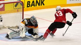 VIDEO: Pozrite si zostrih zápasu Nemecko - Švajčiarsko na MS v hokeji 2022 