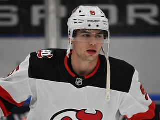 Šimon Nemec v drese New Jersey Devils.