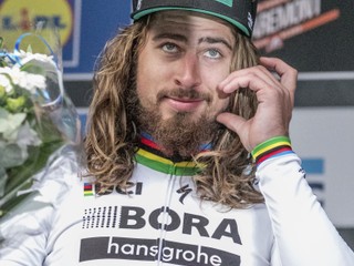 Peter Sagan odstúpil z pretekov Strade Bianche, triumfoval Kwiatkowski