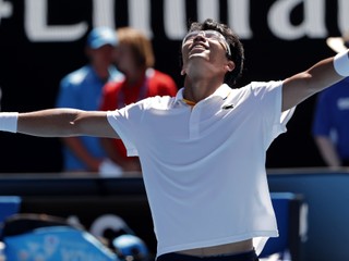 Čchung postúpil do semifinále Australian Open, vyzve v ňom Federera
