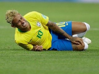 Neymar prijal kritiku za filmovanie: Niekedy som to preháňal