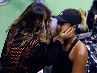Osakovú rozplakalo bučanie ľudí, Serena viní rozhodcu zo sexizmu