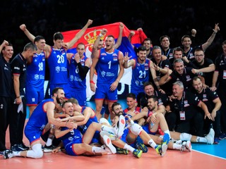 Najlepší európsky volejbal sa hrá v Srbsku. Po ženách získali zlato aj muži