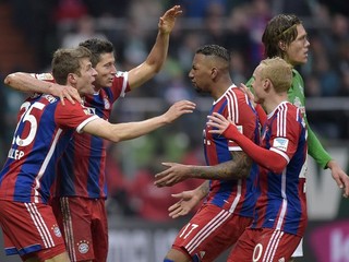 Brémy - Bayern 0:4, Dortmund - Kolín 0:0 v 25. kole nemeckej ligy