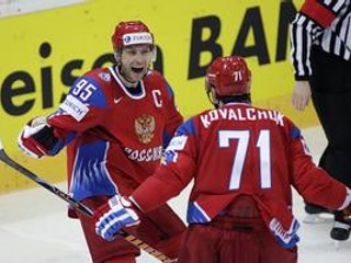 Ruskí hokejisti si po víťazstvách nebudú spievať svoju hymnu, ale hokejovú