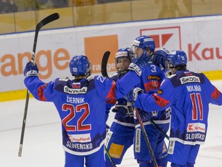 Gólová radosť slovenských hokejistov v zápase proti Švédom.