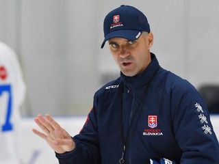 Tréner Ivan Feneš.

