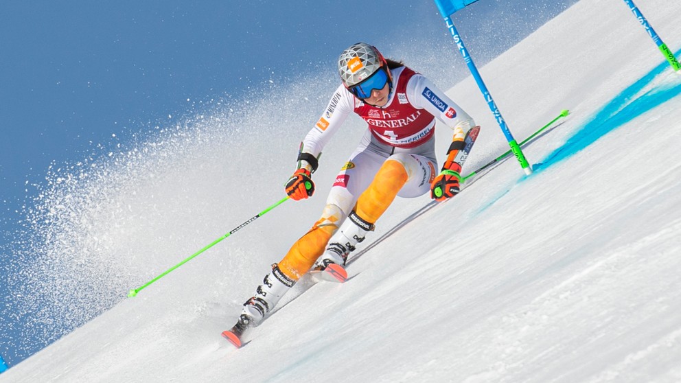 ONLINE: Petra Vlhová dnes ide obrovský slalom v stredisku Sestriere 2022 (1. kolo).