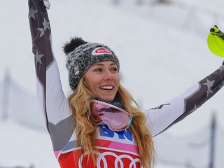 Mikaela Shiffrinová oslavuje v Killingtone triumf v slalome.