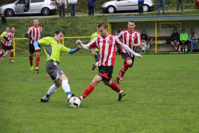 V. liga Sever ZsFZ: Jesenný majster nie je ešte stále známy, Kvašov po poslednom kole stratil špicu tabuľky