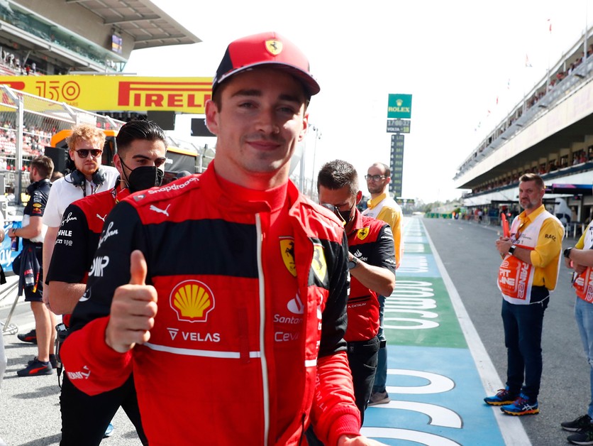Pole position si v Barcelone vybojoval Leclerc. Hamilton bude opäť za najlepšími