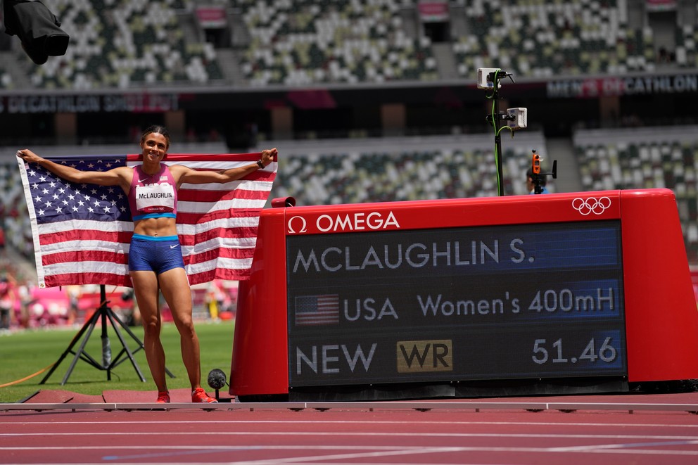 Sydney McLaughlinová prekonala v behu ba 400 m prekážok vlastný svetový rekord na LOH Tokio 2020 / 2021.