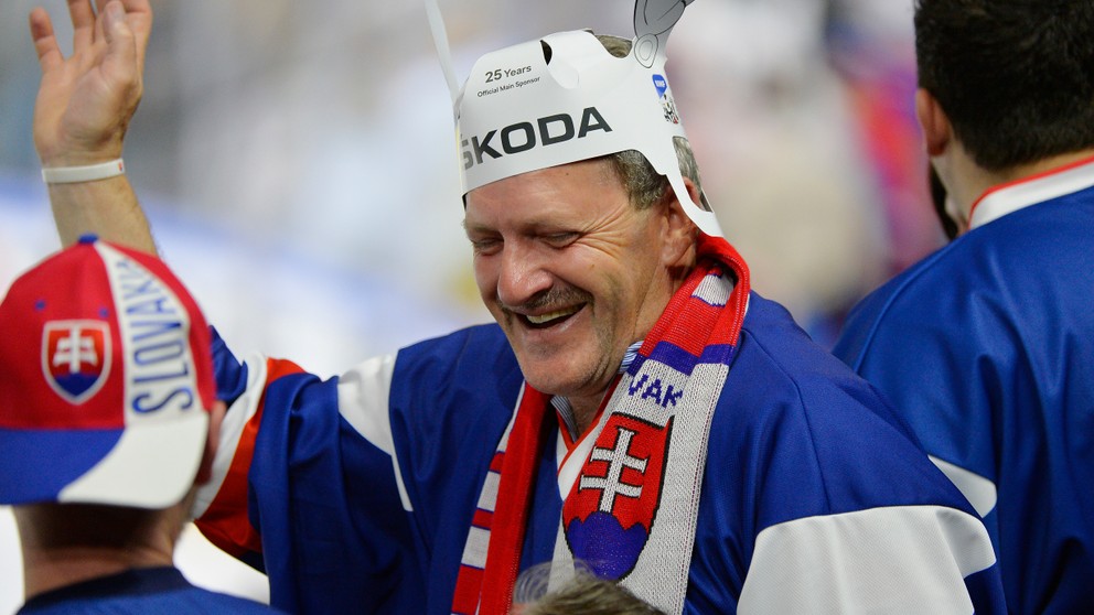 Slovenskí fanúšikovia môžu mať radosť zo všetkého, iba nie z výkonov slovenských hokejistov.