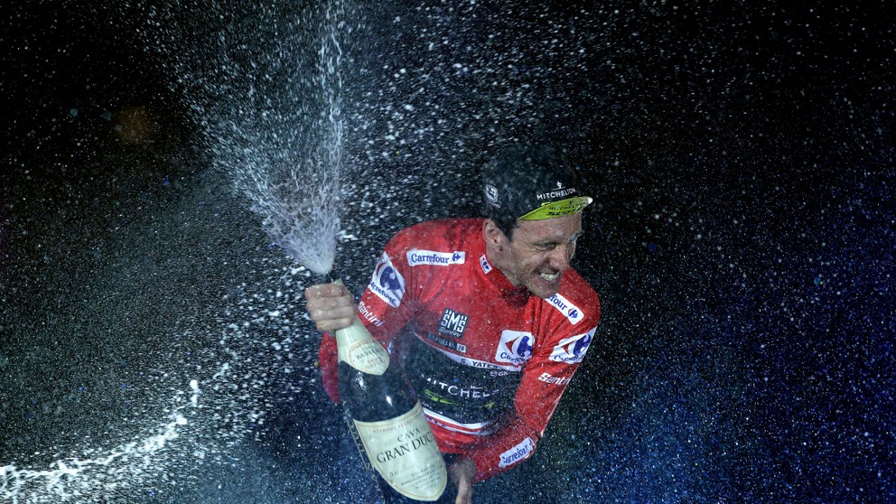 Simon Yates vyhral Vueltu 2018.