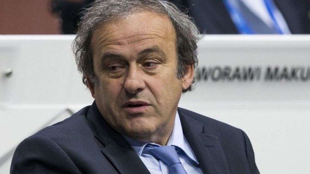 Platini sa mi vyhrážal väzením, tvrdí šéf FIFA Blatter ...